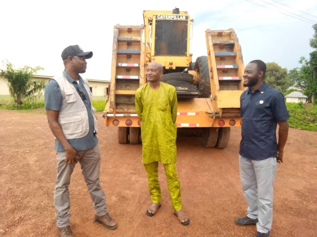 Senator Jarigbe Agom Facilitates Construction of Betukwel-Bebua Road in Obudu LGA